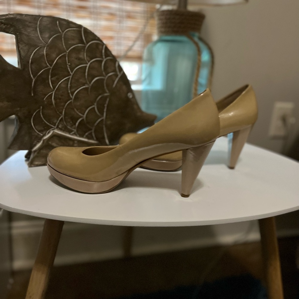 Nude Antonio Melani Pumps